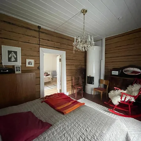 Wanha Niemelae, Lapissa Villa Kierinki