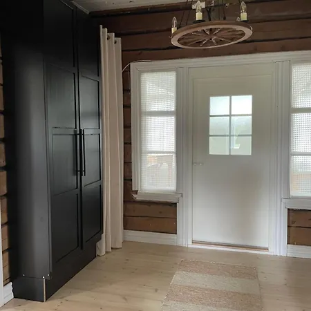 Willa Wanha Niemelae, Lapissa