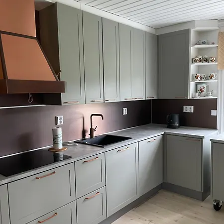 Wanha Niemelae, Lapissa *