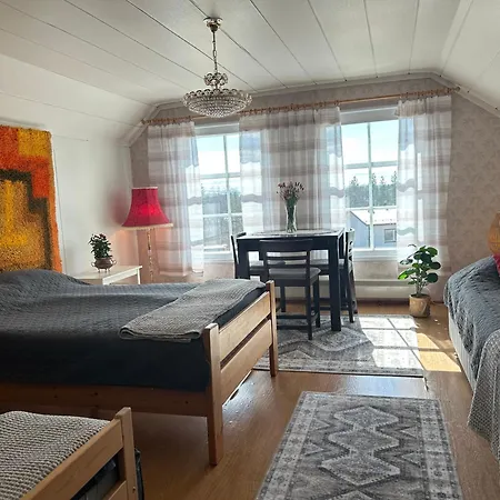 Wanha Niemelae, Lapissa Villa *